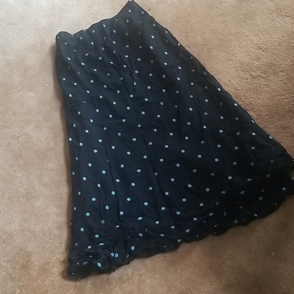 Skirt - Picture 2 of 3